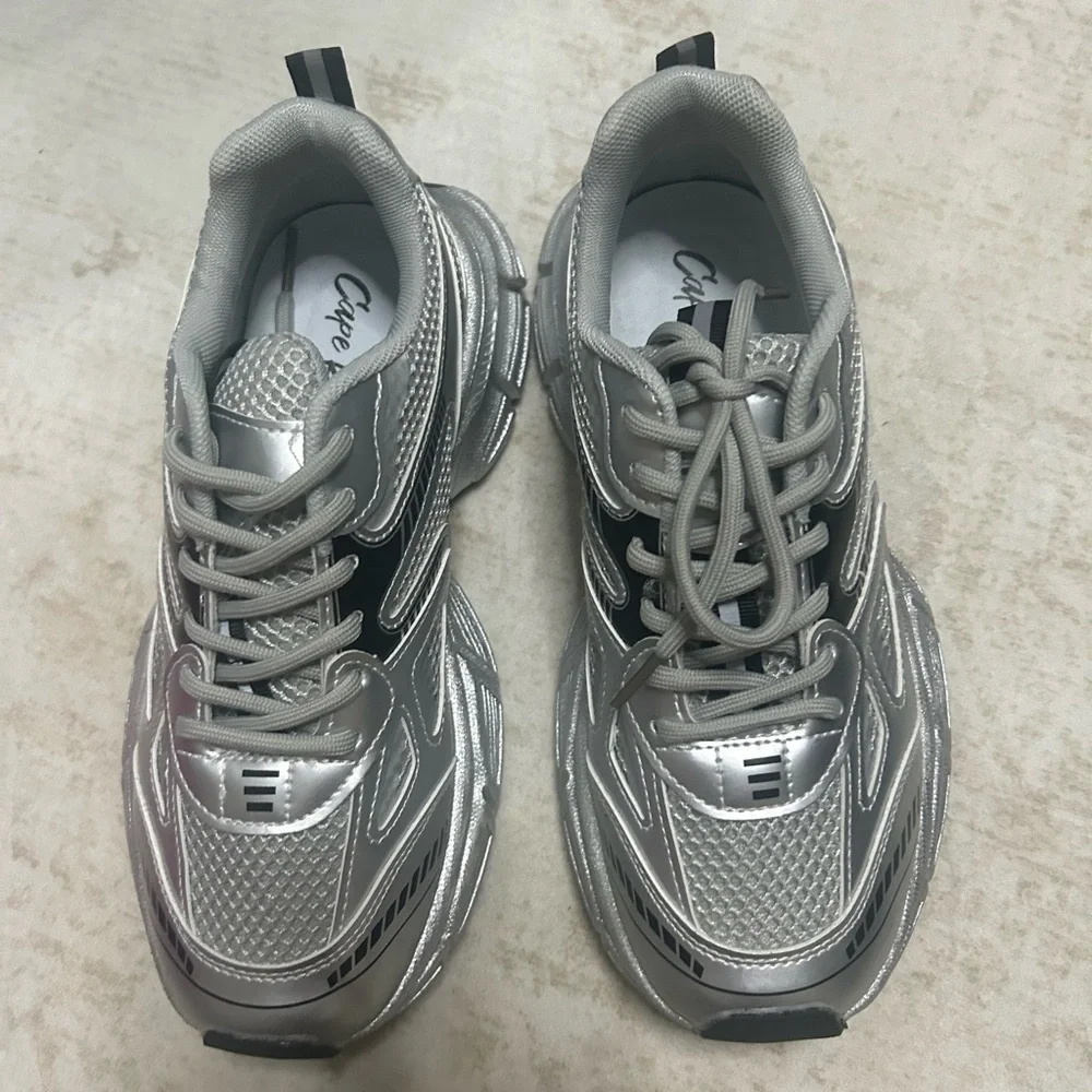 Cape Robbin Silver Kids' Sneaker - Metallic Athletic Trainer